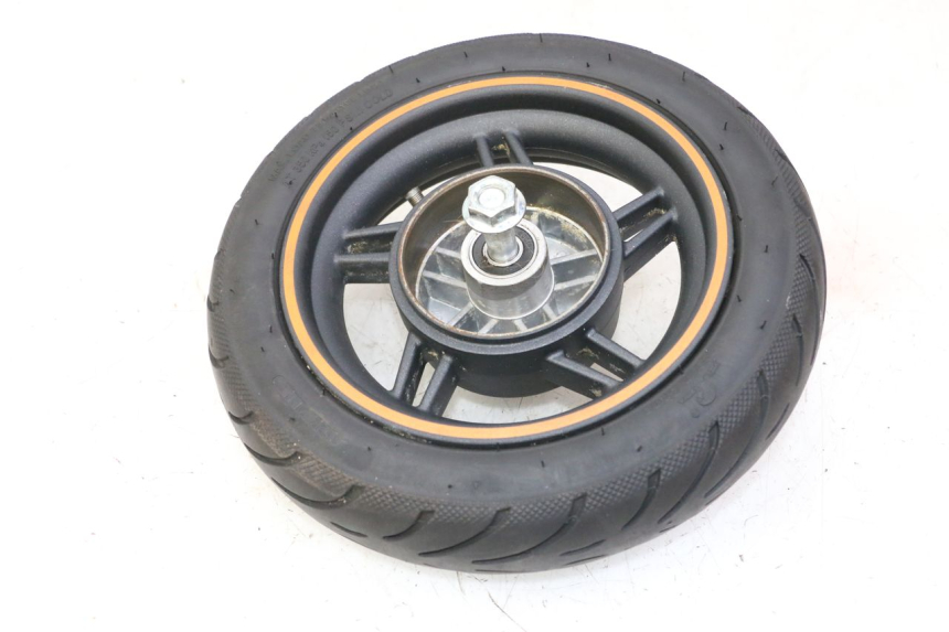 photo de ARO DIANTEIRO E PNEU SEGWAY NINEBOT F65I 1 - Zoom do estado de desgaste