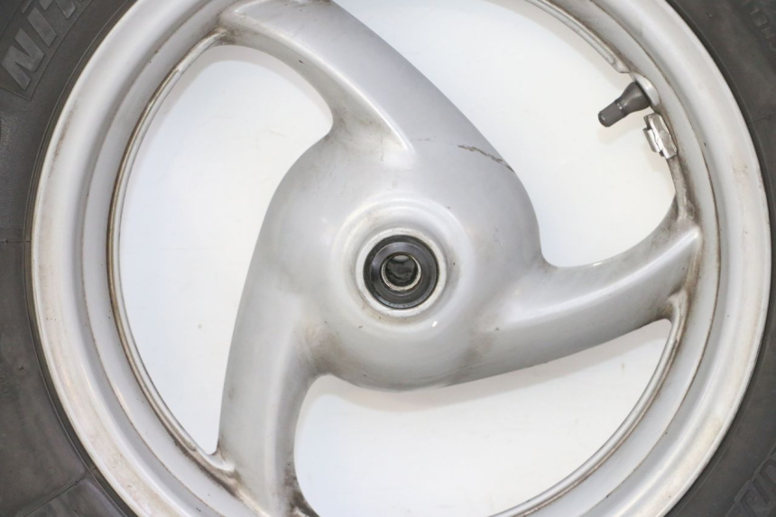 photo de ARO DIANTEIRO E PNEU HONDA FES S-WING SWING ABS 125 (2007 - 2015) - Detalhes característicos