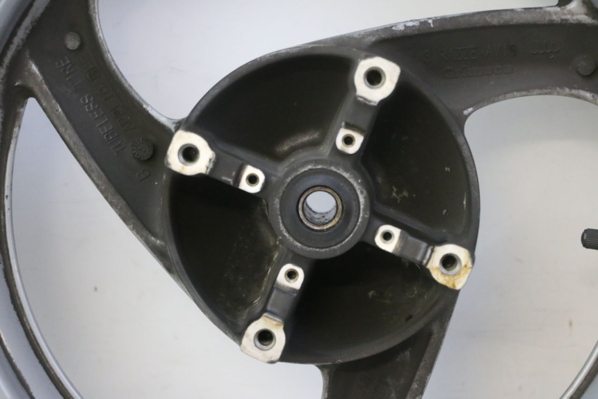 photo de ARO DIANTEIRO E PNEU HONDA FES S-WING SWING ABS 125 (2007 - 2015) - Inspeção visual