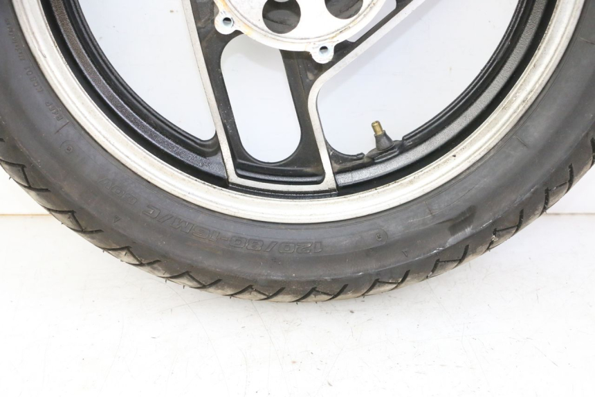 photo de ARO DIANTEIRO E PNEU YAMAHA FJ 36Y 1100 (1984 - 1985) - Ampliação dos componentes