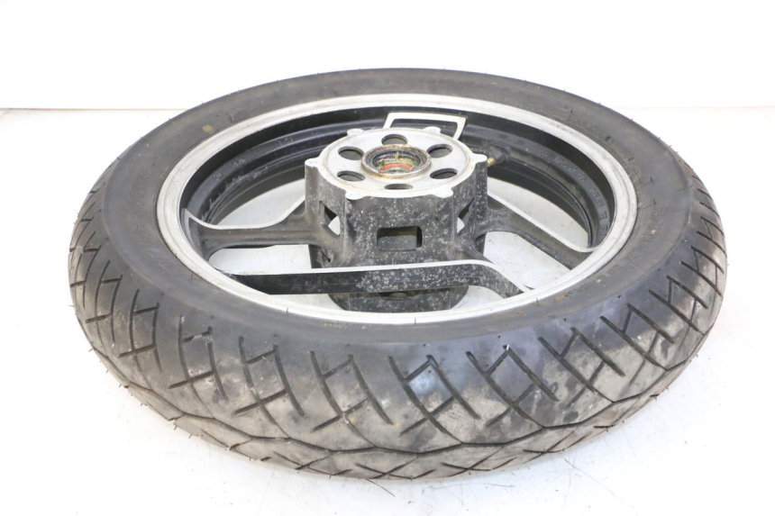 photo de ARO DIANTEIRO E PNEU YAMAHA FJ 36Y 1100 (1984 - 1985) - Pontos de fixação