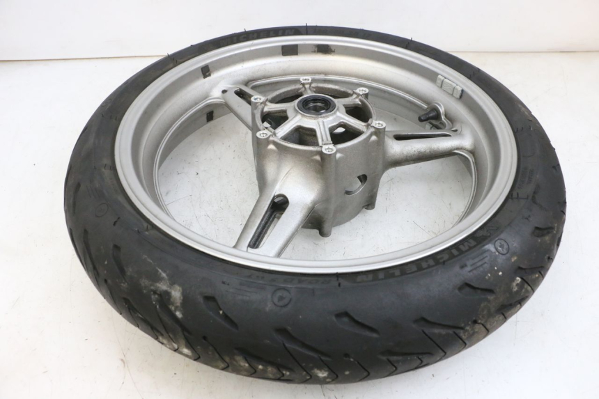 photo de ARO DIANTEIRO E PNEU YAMAHA FJR ABS 1300 (2006 - 2012) - Zoom do estado de desgaste