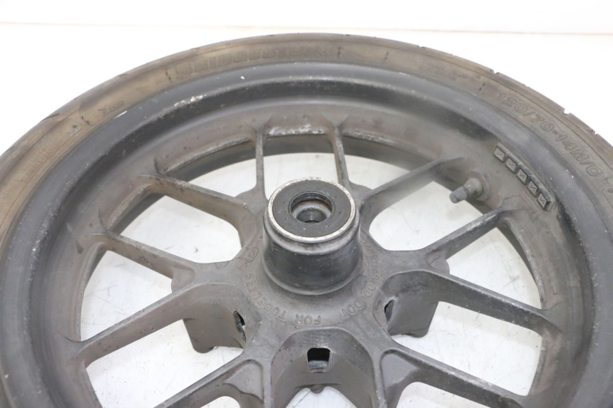 photo de ARO DIANTEIRO E PNEU HONDA FORZA ABS 300 (2013 - 2017) - Outro ângulo de visão