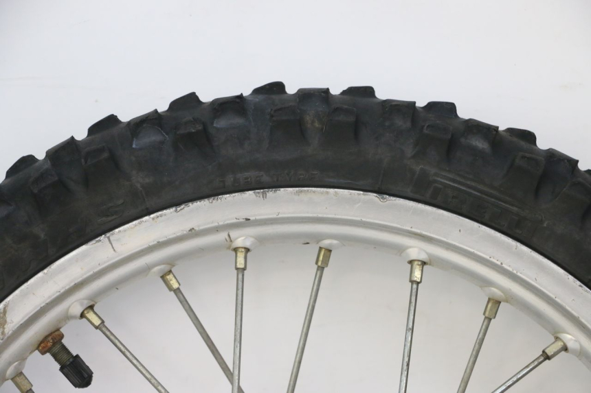 photo de ARO DIANTEIRO E PNEU KAWASAKI KX 65 (2000 - 2019) - Detalhes característicos