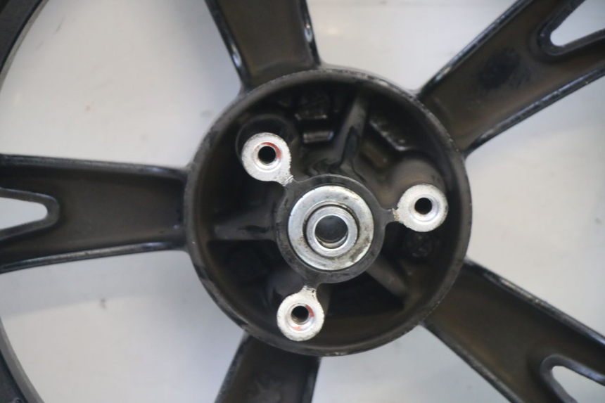 photo de ARO DIANTEIRO E PNEU PEUGEOT KISBEE 4T 50 (2018 - 2022) - Vista do produto
