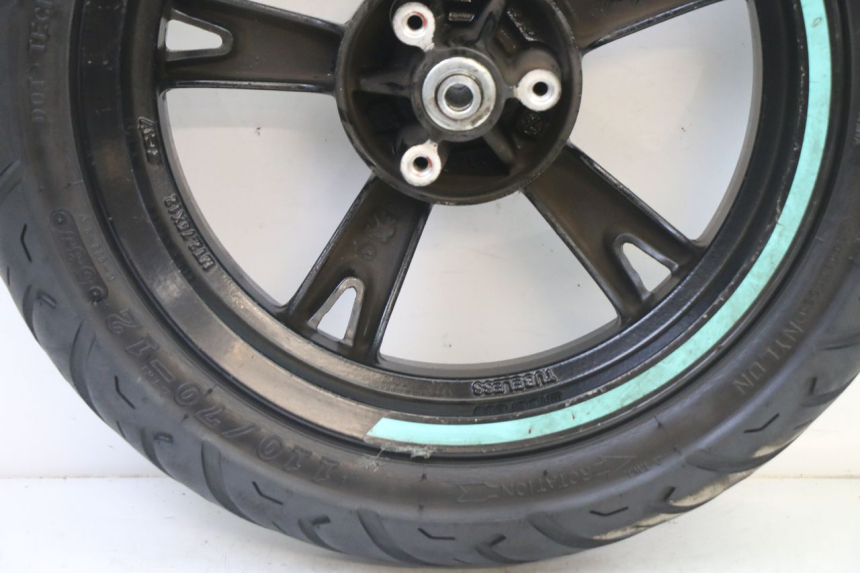photo de ARO DIANTEIRO E PNEU PEUGEOT KISBEE 4T 50 (2018 - 2022) - Marcações e referências