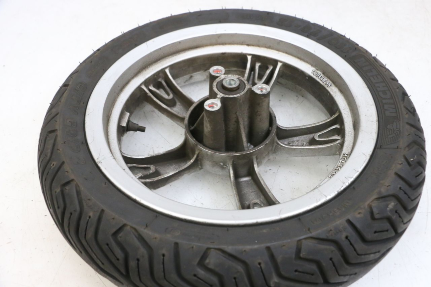 photo de ARO DIANTEIRO E PNEU PEUGEOT KISBEE 4T 50 (2010 - 2017) - Ampliação técnica