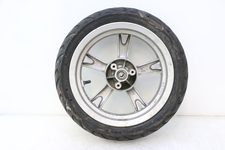 photo de ARO DIANTEIRO E PNEU PEUGEOT KISBEE 4T 50 (2010 - 2017) - Peça verificada