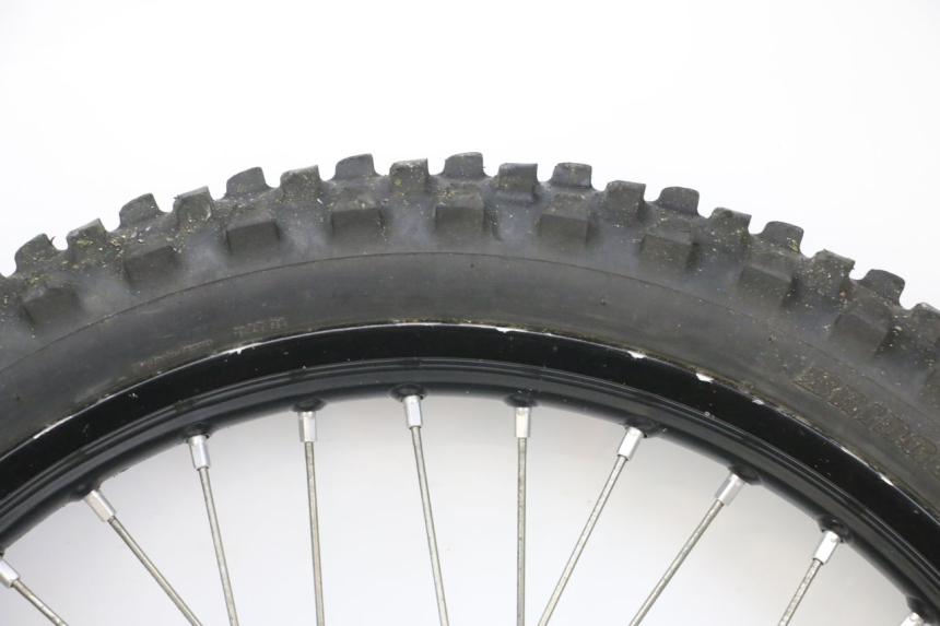 photo de ARO DIANTEIRO E PNEU KAWASAKI KXF KX-F 250 (2017 - 2019) - Vista de perto