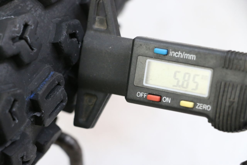photo de ARO DIANTEIRO E PNEU KYMCO STRYKER OFF ROAD 125 (1999 - 2005) - Ampliação técnica