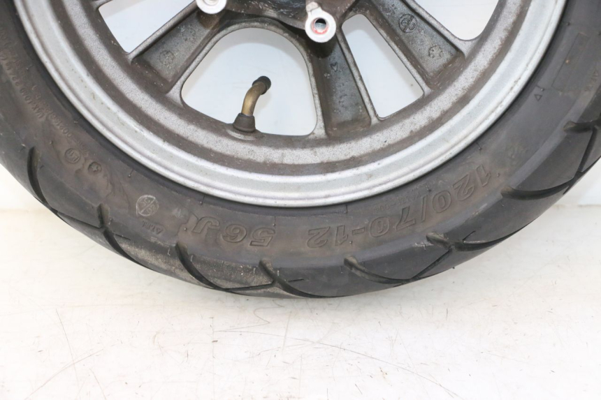 photo de ARO DIANTEIRO E PNEU KYMCO LIKE 125 (2009 - 2016) - Estado da superfície