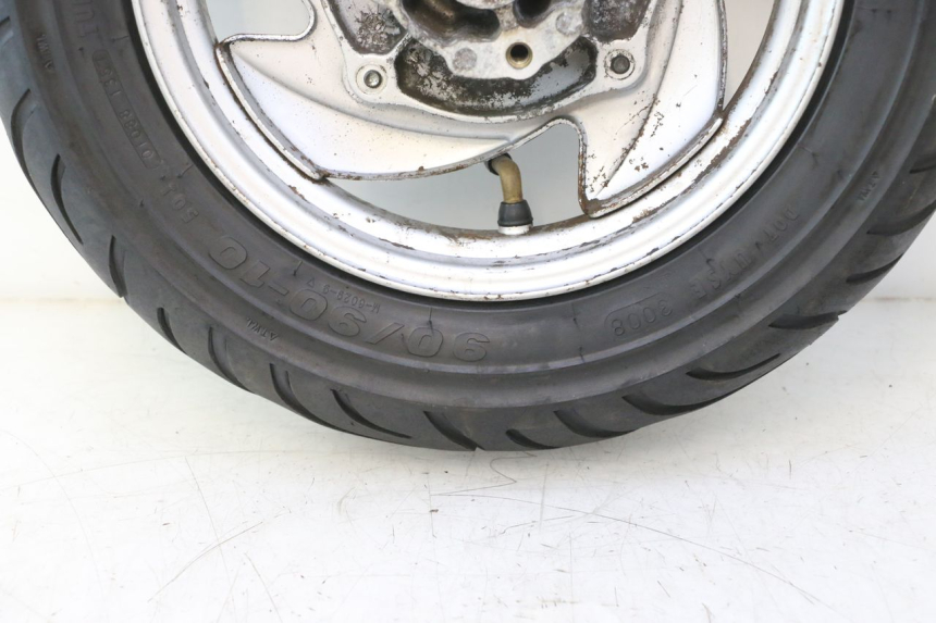 photo de ARO DIANTEIRO E PNEU SYM MIO 50 (2005 - 2010) - Peça verificada