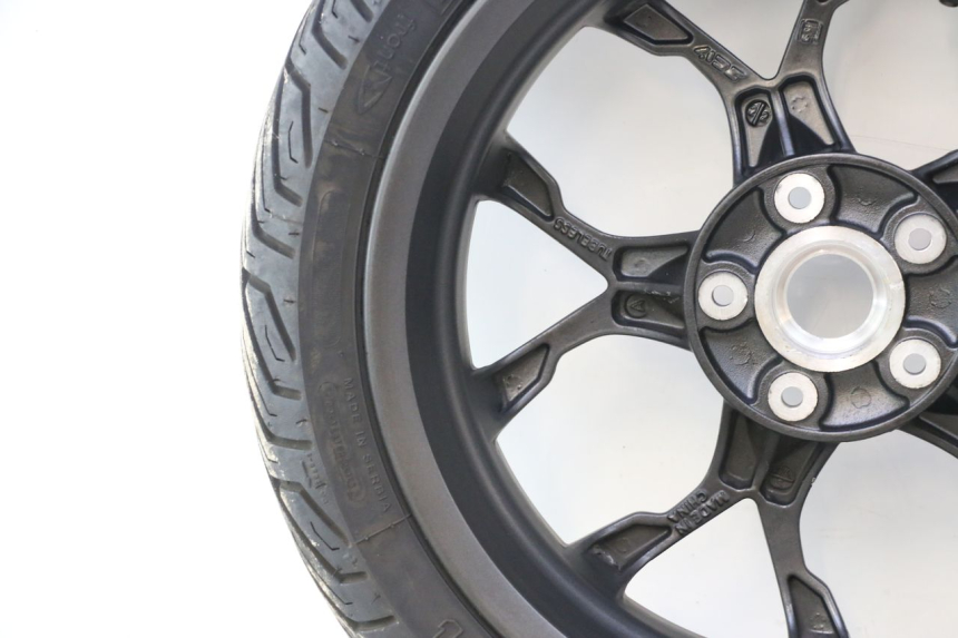 photo de ARO DIANTEIRO E PNEU PIAGGIO MP3 HPE 530 (2022 - 2026) - Detalhes característicos