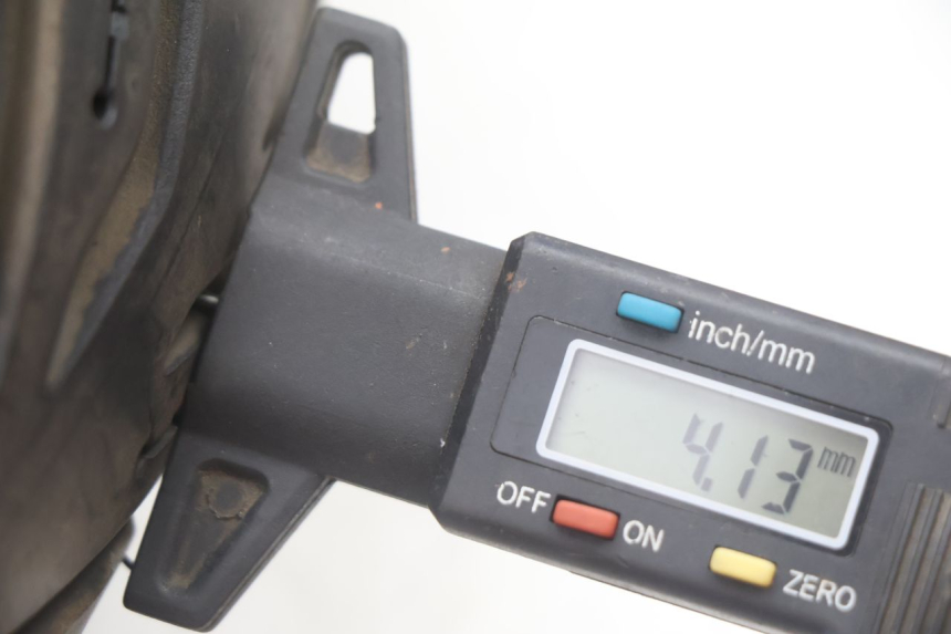 photo de ARO DIANTEIRO E PNEU PIAGGIO MP3 500 (2011 - 2015) - Inspeção visual