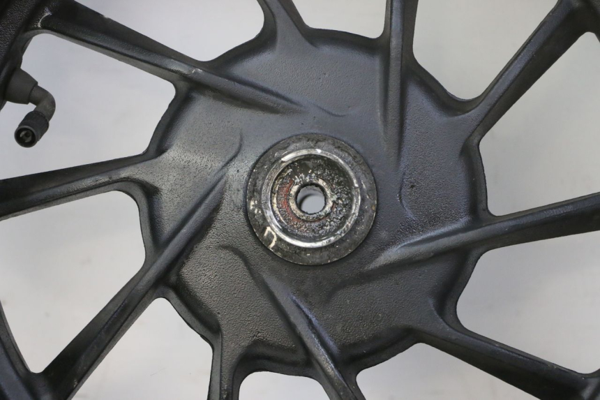 photo de ARO DIANTEIRO E PNEU KYMCO LIKE 4T 50 (2019 - 2025) - Inspeção visual