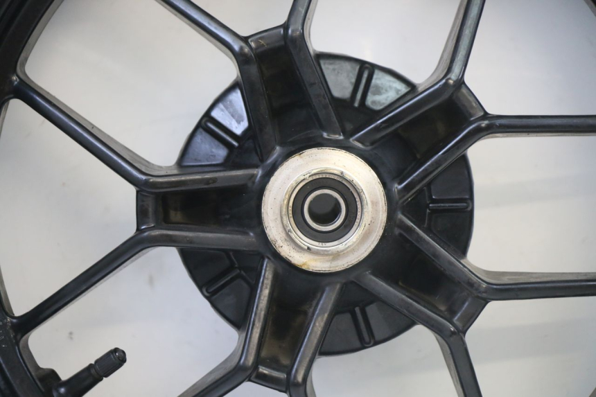 photo de ARO DIANTEIRO E PNEU PIAGGIO NEW TYPHOON 50 (2018 - 2021) - Ampliação técnica