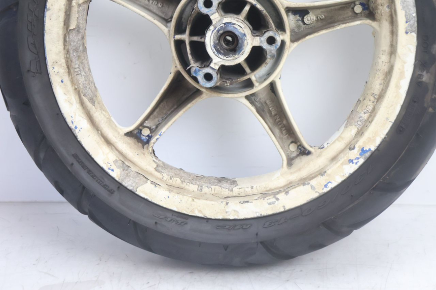 photo de ARO DIANTEIRO E PNEU MBK NITRO 50 (2004 - 2008) - Detalhes característicos