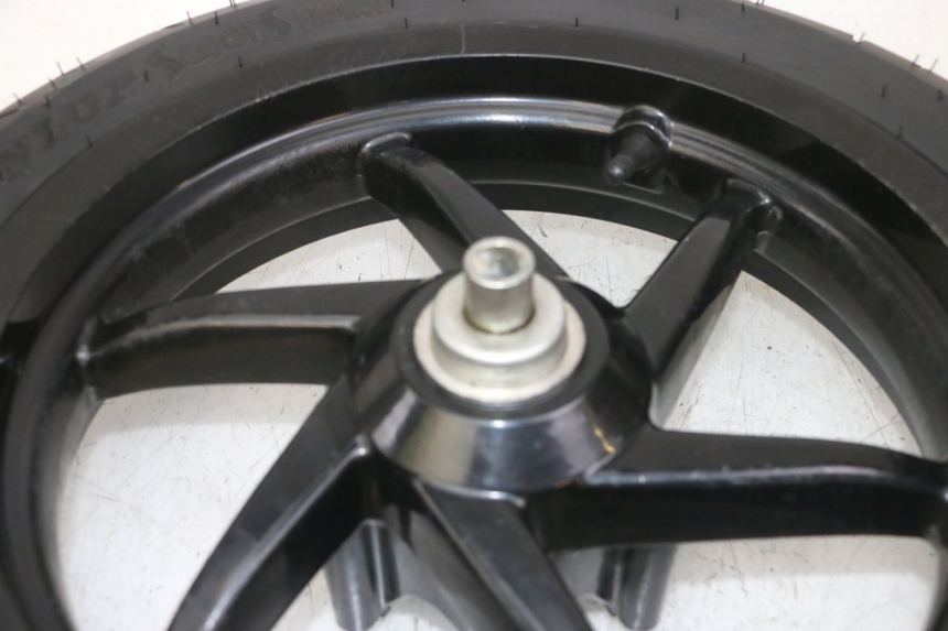 photo de ARO DIANTEIRO E PNEU PIAGGIO NRG POWER PUREJET 50 (2018 - 2021) - Pontos de fixação
