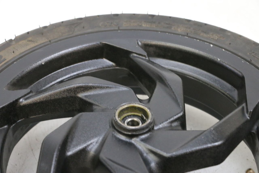 photo de ARO DIANTEIRO E PNEU SYM ORBIT III 3 4T 50 (2021 - 2025) - Pontos de fixação