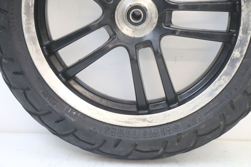 photo de ARO DIANTEIRO E PNEU PEUGEOT SPEEDFIGHT 3 LC 2T 50 (2009 - 2015) - Outro ângulo de visão