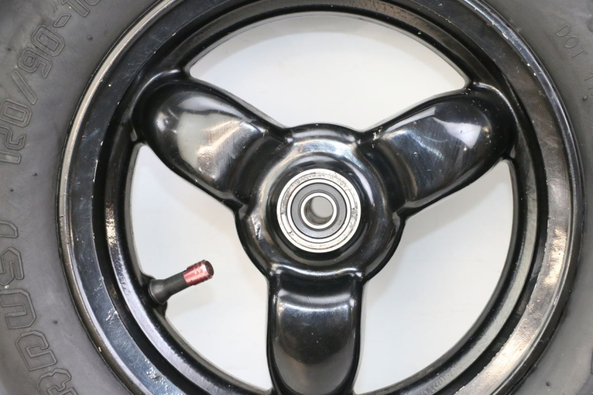 photo de ARO DIANTEIRO E PNEU PEUGEOT TKR TREKKER FURIOUS 50 (2005 - 2014) - Peça verificada