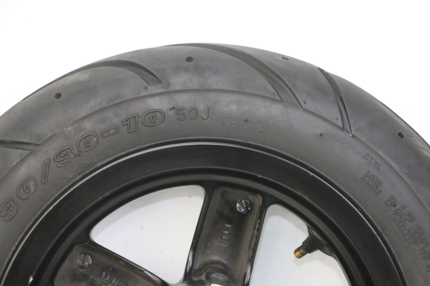 photo de ARO DIANTEIRO E PNEU PIAGGIO ZIP 4T 50 (2018 - 2020) - Peça verificada