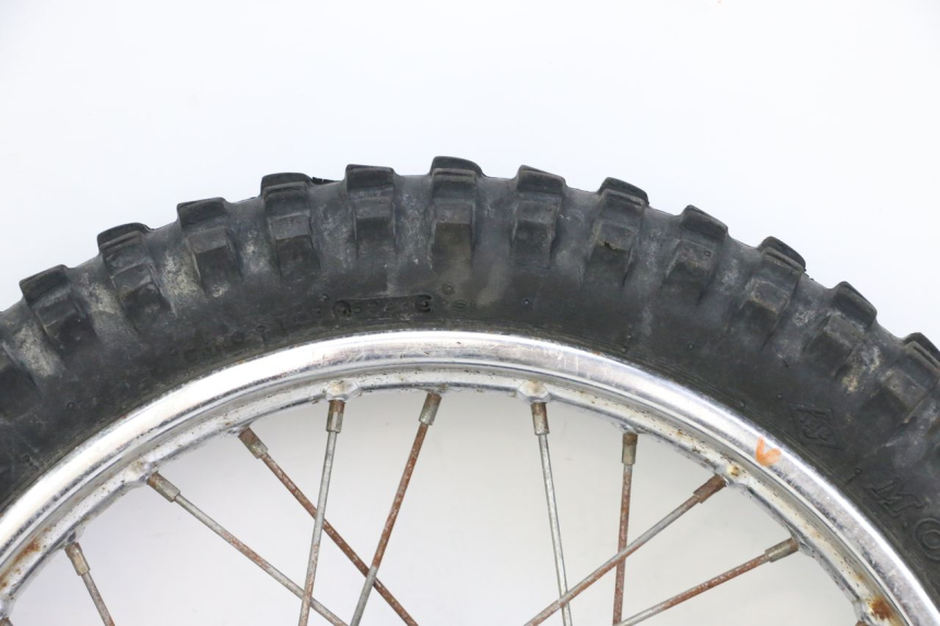 photo de ARO DIANTEIRO E PNEU YAMAHA PW 80 (1983 - 2014) - Ampliação dos componentes