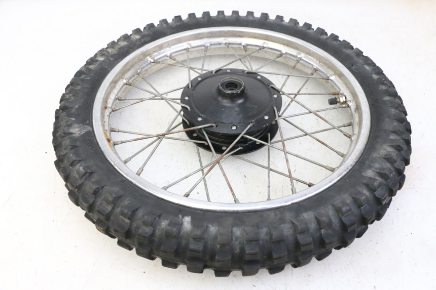 photo de ARO DIANTEIRO E PNEU YAMAHA PW 80 (1983 - 2014) - Marcações e referências