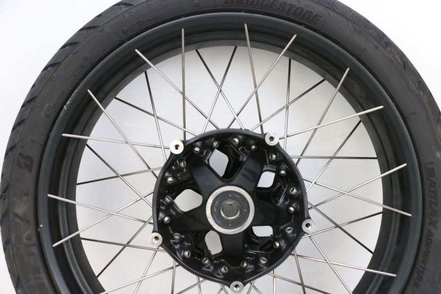 photo de ARO DIANTEIRO E PNEU BMW R GS 1250 (2021 - 2024) - Ampliação dos componentes