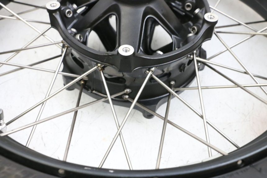 photo de ARO DIANTEIRO E PNEU BMW R GS 1250 (2021 - 2024) - Vista geral