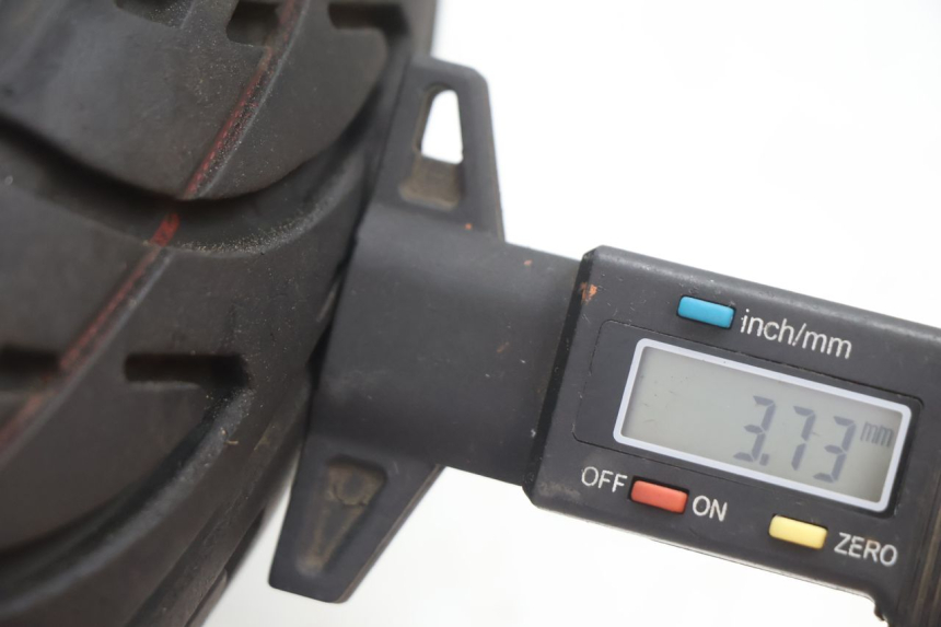 photo de ARO DIANTEIRO E PNEU TNT MOTOR ROMA 10' 2T 50 (2011 - 2018) - Inspeção visual
