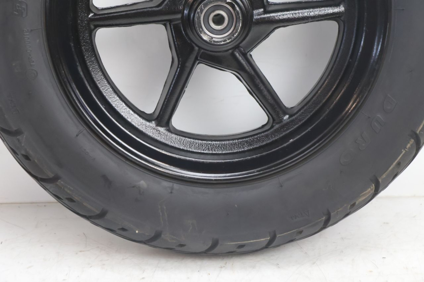 photo de ARO DIANTEIRO E PNEU TNT MOTOR ROMA 10' 2T 50 (2011 - 2018) - Zoom do estado de desgaste