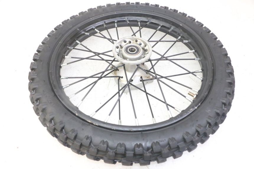 photo de ARO DIANTEIRO E PNEU APOLLO RXF 125 - Detalhe da peça