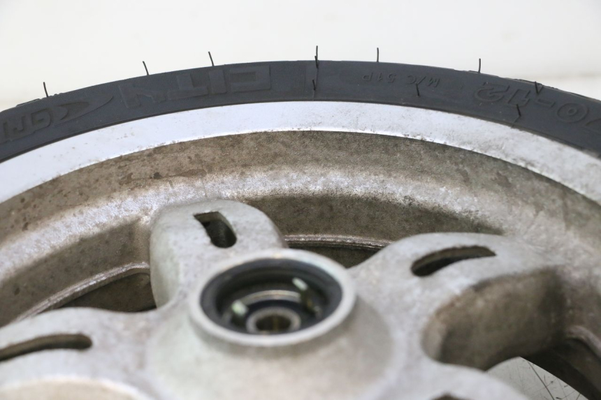 photo de ARO DIANTEIRO E PNEU DAELIM S2 125 (2006 - 2007) - Pontos de fixação