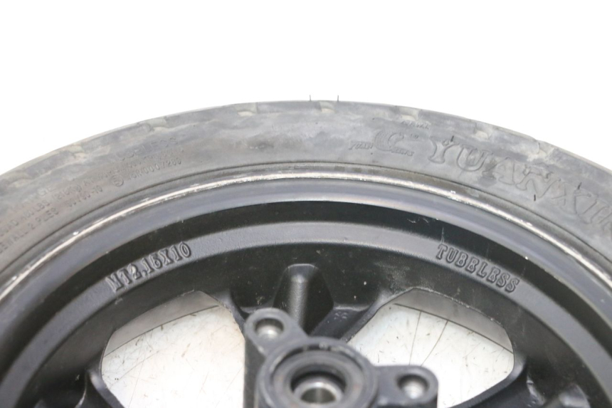 photo de ARO DIANTEIRO E PNEU BAIKU SAKURA 1 (2021 - 2025) - Outro ângulo de visão