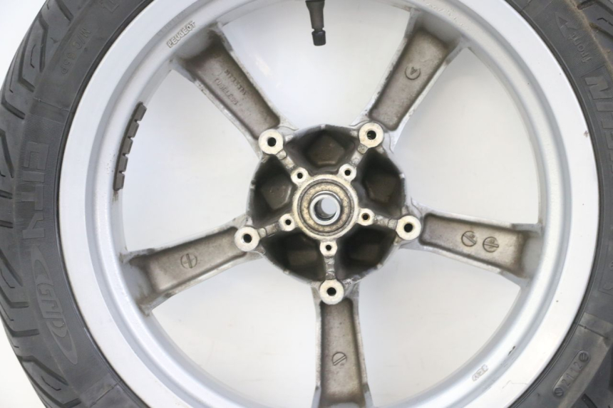 photo de ARO DIANTEIRO E PNEU PEUGEOT SATELIS 125 (2013 - 2018) - Estado da superfície