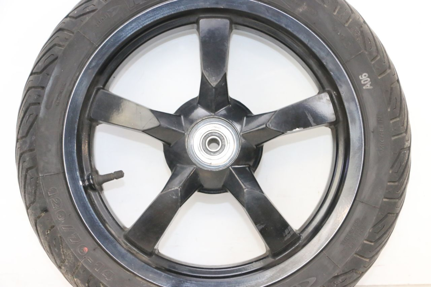 photo de ARO DIANTEIRO E PNEU PEUGEOT SATELIS 125 (2013 - 2018) - Ampliação dos componentes