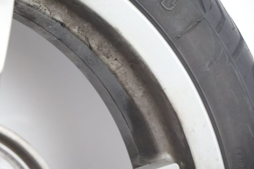 photo de ARO DIANTEIRO E PNEU PEUGEOT SATELIS 125 (2006 - 2009) - Ampliação técnica