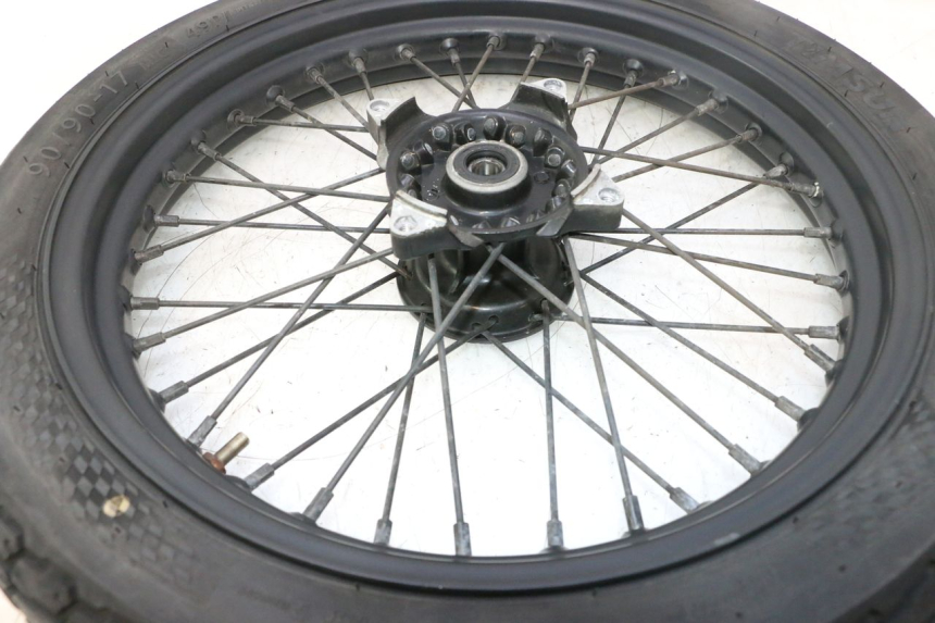 photo de ARO DIANTEIRO E PNEU MASH SEVENTY FIVE 125 (2013 - 2021) - Pontos de fixação