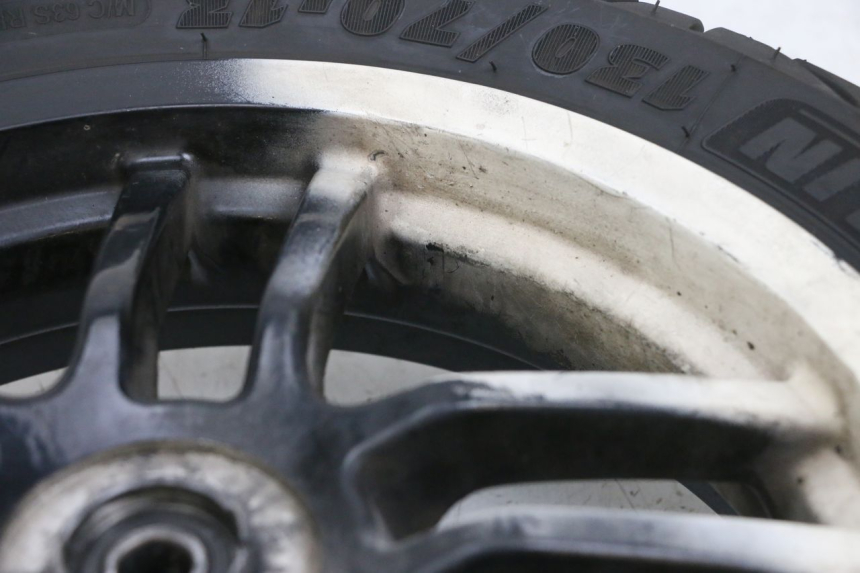 photo de ARO DIANTEIRO E PNEU PEUGEOT SPEEDFIGHT 4 4T EFI 50 (2021 - 2025) - Pontos de fixação