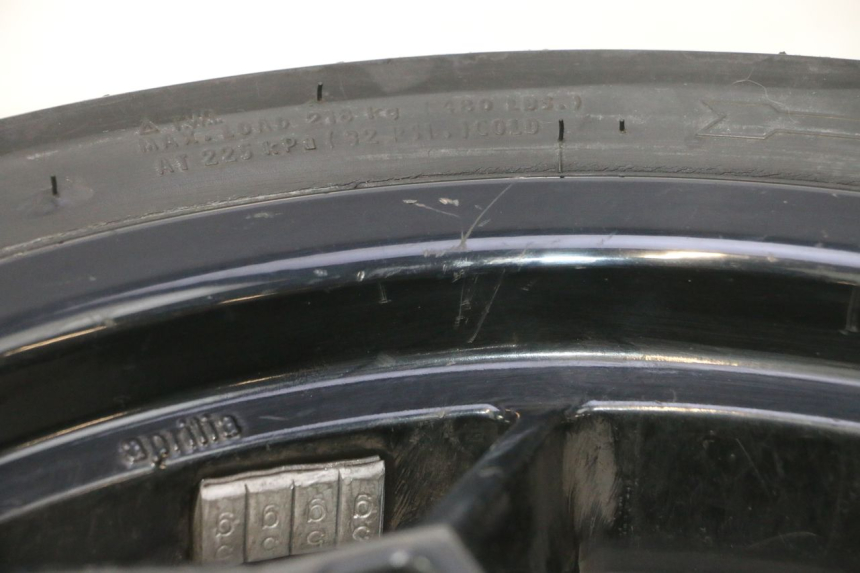 photo de ARO DIANTEIRO E PNEU APRILIA SR 2T 50 (2012 - 2017) - Marcações e referências