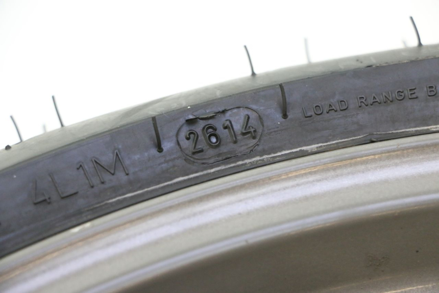 photo de ARO DIANTEIRO E PNEU DUCATI SS IE DS CARENEE 1000 (2002 - 2006) - Outro ângulo de visão
