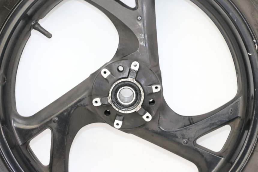 photo de ARO DIANTEIRO E PNEU HONDA ST PAN EUROPEAN 1300 (2002 - 2013) - Marcações e referências
