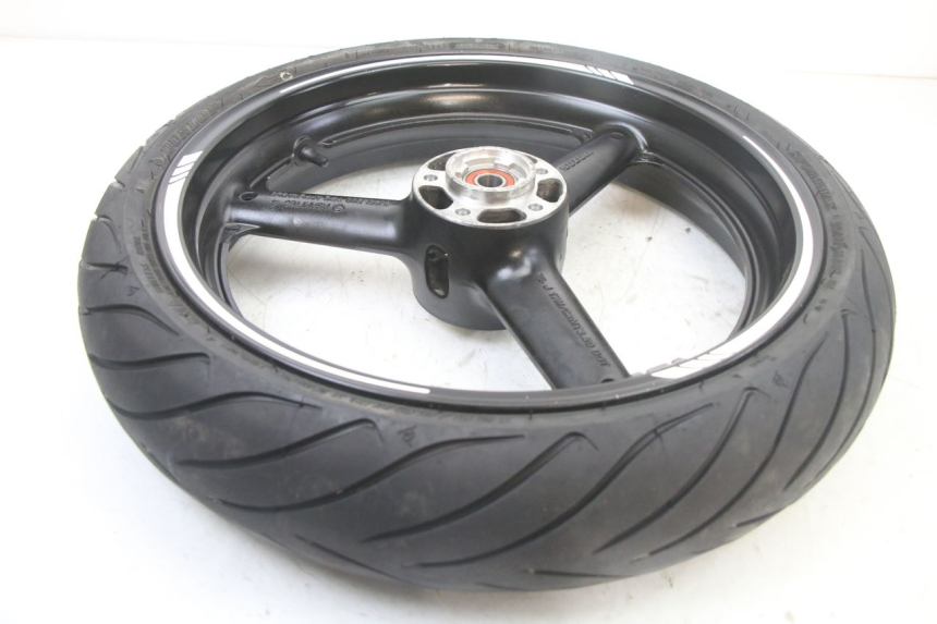 photo de ARO DIANTEIRO E PNEU SUZUKI GSF S BANDIT 600 (2000 - 2004) - Detalhe da peça