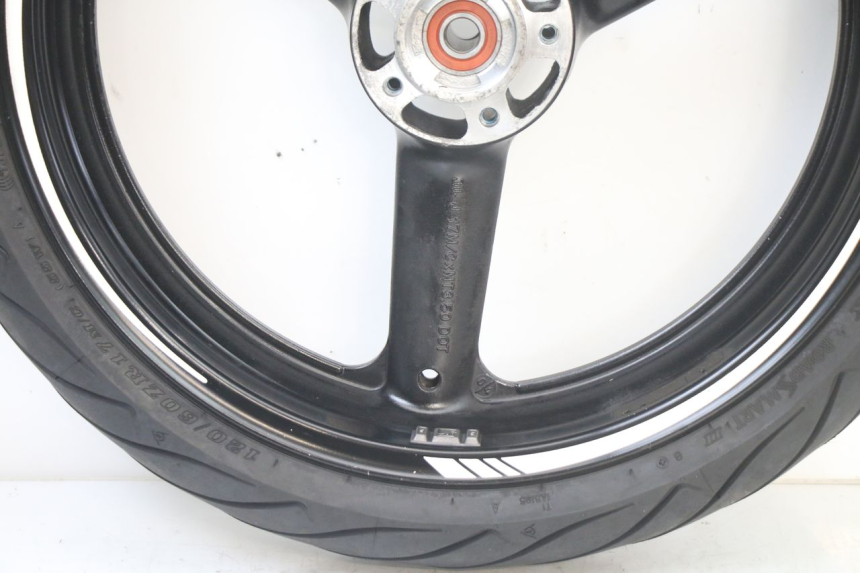 photo de ARO DIANTEIRO E PNEU SUZUKI GSF S BANDIT 600 (2000 - 2004) - Outro ângulo de visão