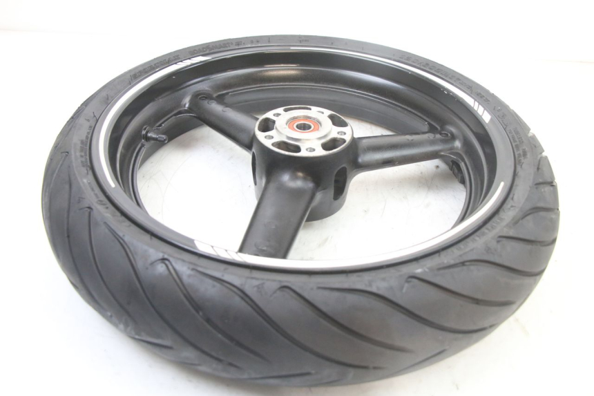 photo de ARO DIANTEIRO E PNEU SUZUKI GSF S BANDIT 600 (2000 - 2004) - Pontos de fixação