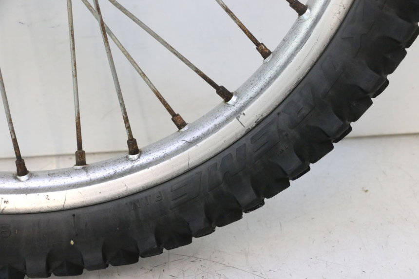 photo de ARO DIANTEIRO E PNEU HUSABERG TE 250 (2011 - 2014) - Pontos de fixação