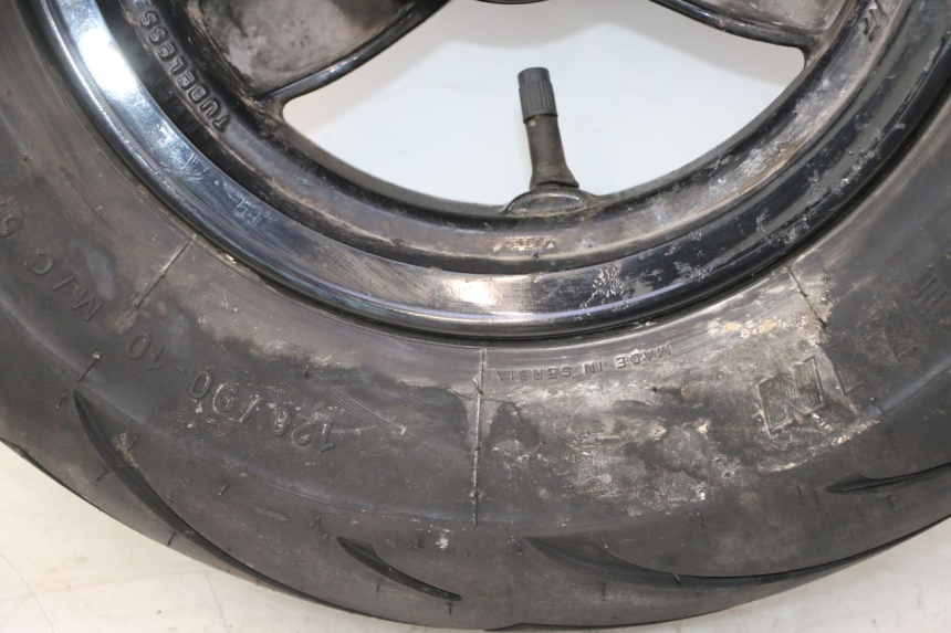 photo de ARO DIANTEIRO E PNEU PEUGEOT TKR TREKKER FURIOUS 50 (2005 - 2014) - Detalhes característicos