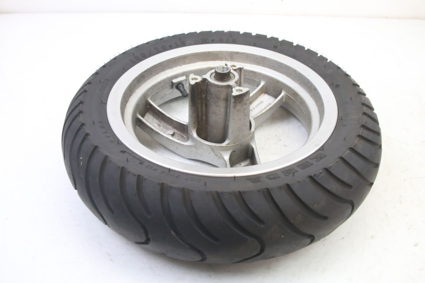 photo de ARO DIANTEIRO E PNEU PEUGEOT VIVACITY NEW 2T 50 (2008 - 2017) - Pontos de fixação