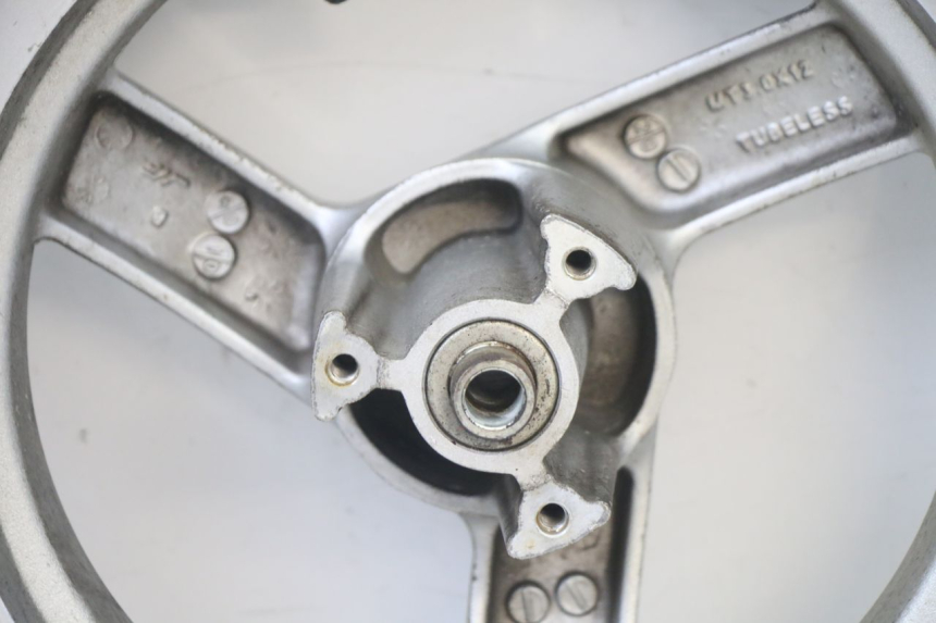 photo de ARO DIANTEIRO E PNEU PEUGEOT VIVACITY NEW 2T 50 (2008 - 2017) - Marcações e referências